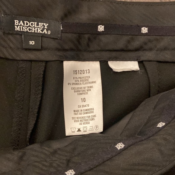 Party ready pants :)
Slick, black, somewhat tapered bottoms with side slit - Picture 2 of 8